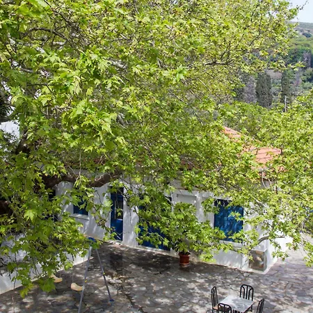 Sariza Spring Hotel 3*