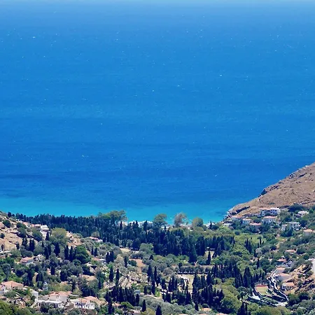 Sariza Spring 3* Apikia (Andros)