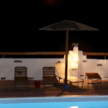 Sariza Spring Apikia (Andros)