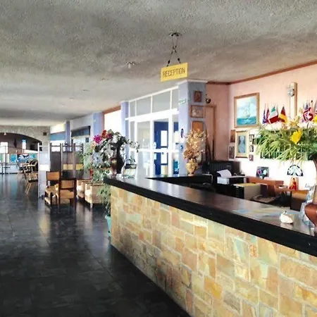 Sariza Spring 3* Apikia (Andros)