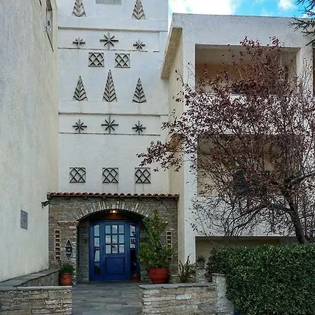 Sariza Spring 3* Apikia (Andros)
