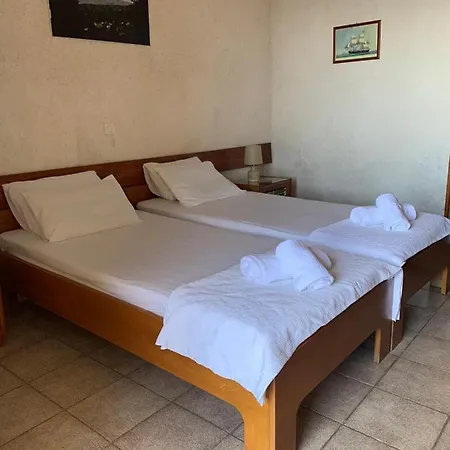 Sariza Spring Hotel 3*