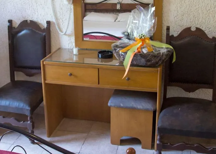 Sariza Spring Apikia (Andros)