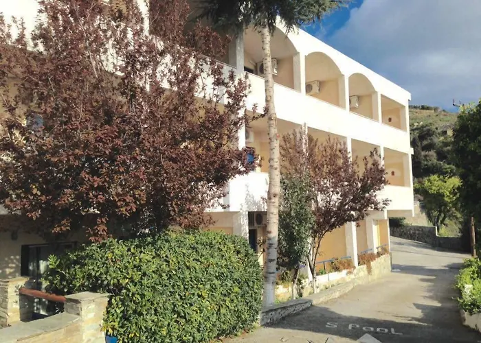 فندق Sariza Spring 3*