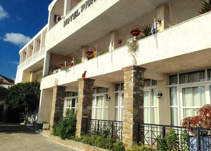 Sariza Spring Apikia (Andros)