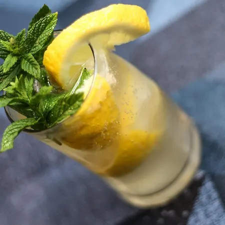 Sariza Spring Apikia (Andros)